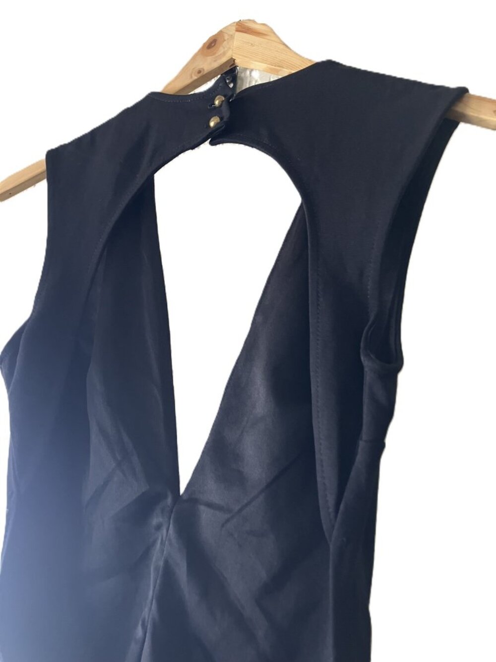 GUESS Los Angeles Deep V Midi Dress XS Black Stretchy Open Back Golden Buttons - Picture 5 of 11